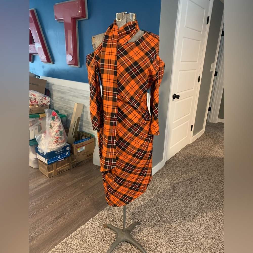 NWT sexy school girl Orange plaid asymmetrical off the shoulder midi sz 4